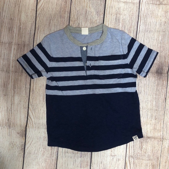 Boys shirts bundle - Picture 7 of 12